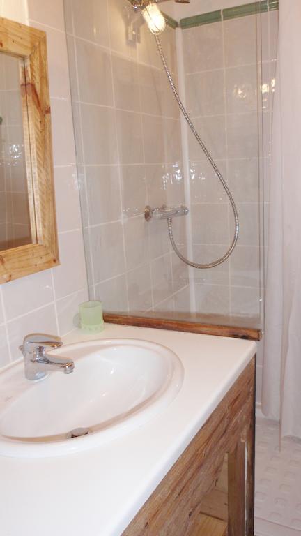 Appartements dans Chalet Font-Romeu-Odeillo-Via Chambre photo